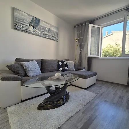 Nikol Apartment