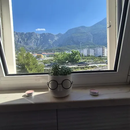 Nikol Apartment