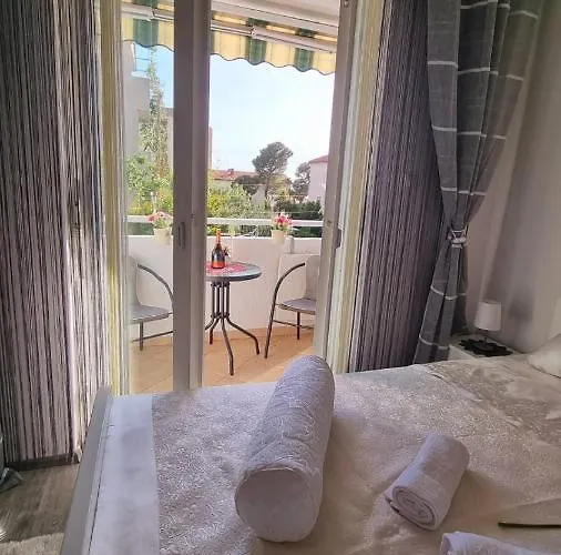 Nikol * ماكارسكا