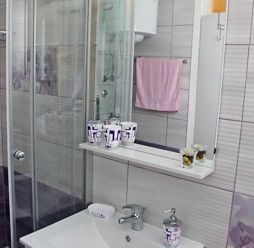 Nikol شقة ماكارسكا