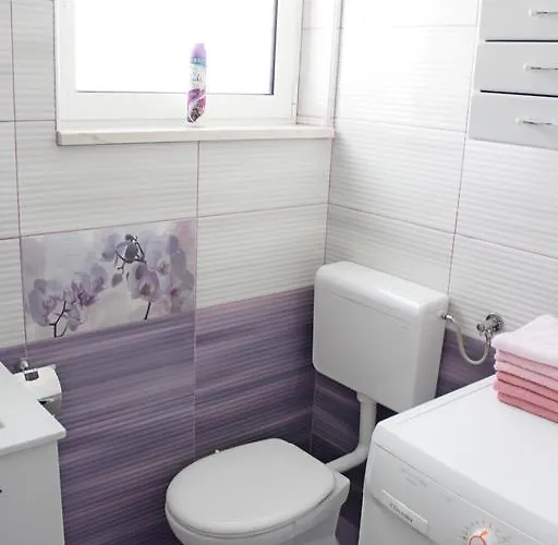 Nikol ماكارسكا