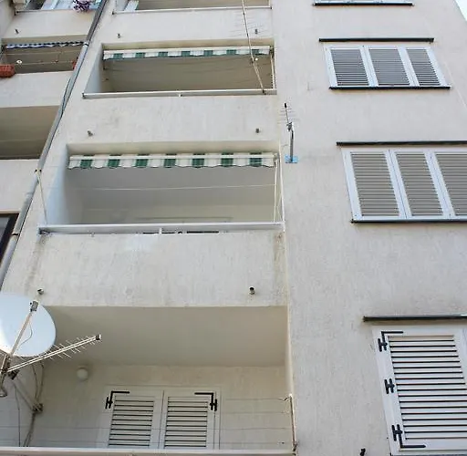 Nikol Apartamento Makarska
