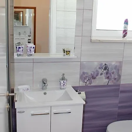 Nikol Apartman *