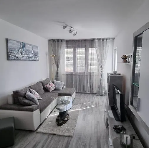 Apartment Nikol